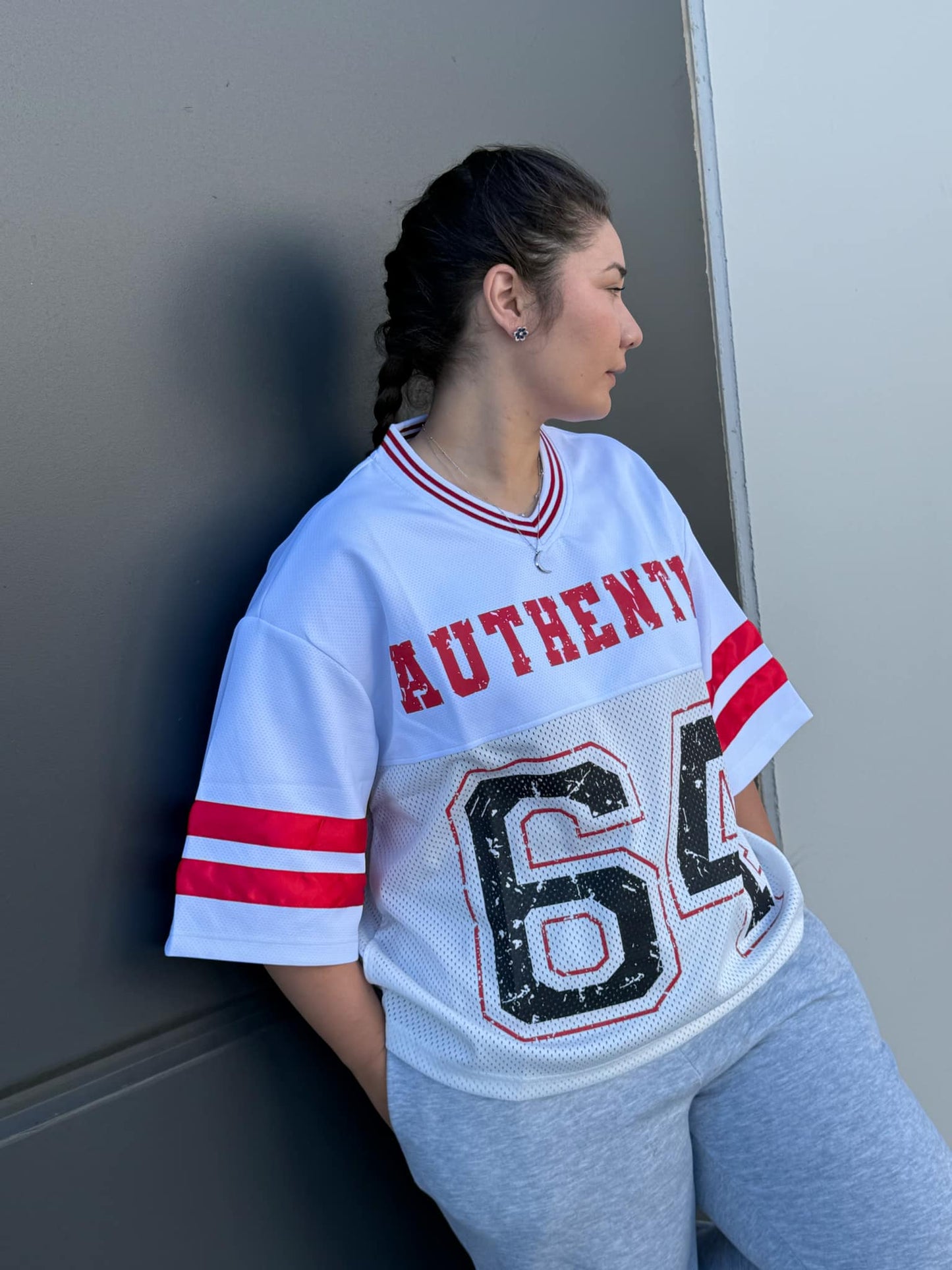 AUTHENTIC 64 Tee