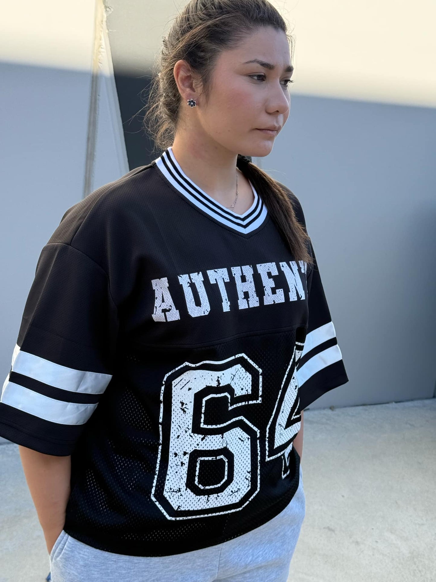 AUTHENTIC 64 Tee