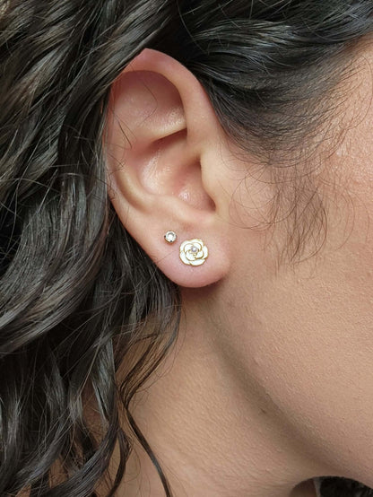 Flower stud earrings- kizli collection
